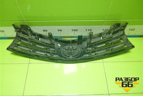 Решетка радиатора (5311102790) для Toyota Corolla (E18) с 2012-2019г (Королла 180)