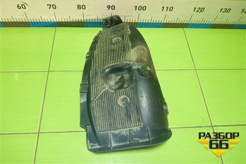 Пыльник заднего бампера правый (868221R000) для Hyundai Solaris с 2010-2016г (Солярис)