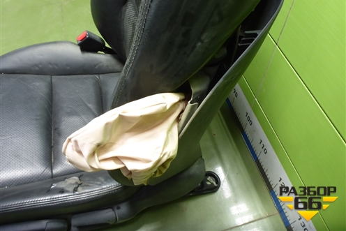 Сиденья комплект (5ти дверный хетчбэк с AIR BAG и подогревом) для Honda Civic 5D с 2005-2011г (Цивик)