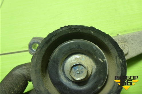 Кронштейн ролика (1.8л R18A2) для Honda Civic 5D с 2005-2011г (Цивик)