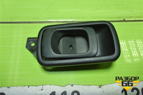 Ручка внутренняя двери передней правой (8261644300) для Hyundai Porter с 1996-2011г (Портер)