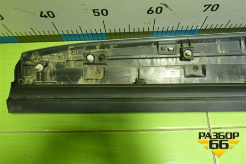 Накладка двери передней правой (8889688743) для Geely Monjaro с 2021г (Монджаро)