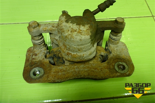 Суппорт задний правый (582302W700) для Hyundai Santa Fe с 2012-2018г (Санта Фе)