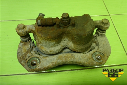 Суппорт передний правый (581302W700) для Hyundai Santa Fe с 2012-2018г (Санта Фе)