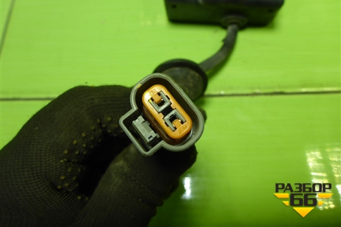 Петля капота левая (с птропатроном) (791102W000) для Hyundai Santa Fe с 2012-2018г (Санта Фе)