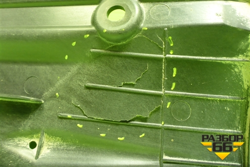 Защита антигравийная правая (842252W000) для Hyundai Santa Fe с 2012-2018г (Санта Фе)