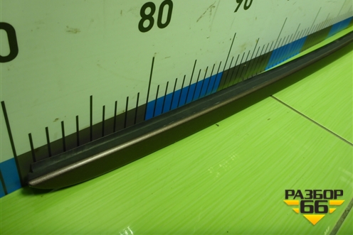 Молдинг лобового стекла правый (861322Ц000) для Hyundai Santa Fe с 2012-2018г (Санта Фе)