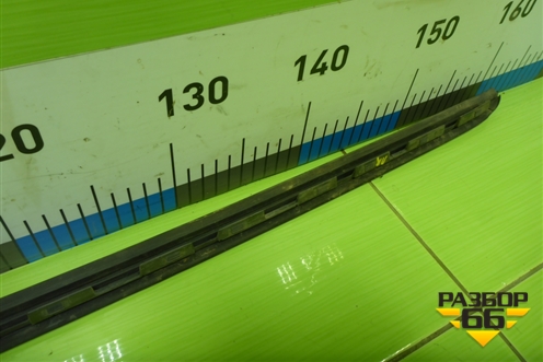 Молдинг лобового стекла правый (861322Ц000) для Hyundai Santa Fe с 2012-2018г (Санта Фе)