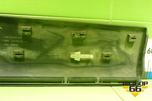 Накладка двери задней левой (4L0853969) для Audi Q7 c 2005-2015г (Ку 7)