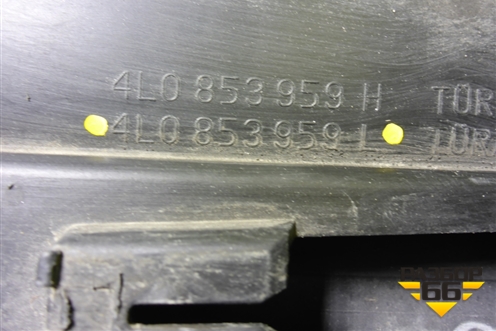 Накладка двери передней левой (4L0853959) для Audi Q7 c 2005-2015г (Ку 7)