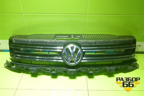 Решетка радиатора (5N0853653E) для Volkswagen Tiguan с 2007-2011г (Тигуан)