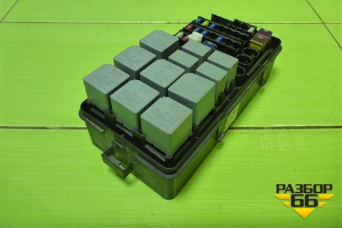 Блок предохранителей подкапотный для Chevrolet Lacetti с 2003г (Лачетти)