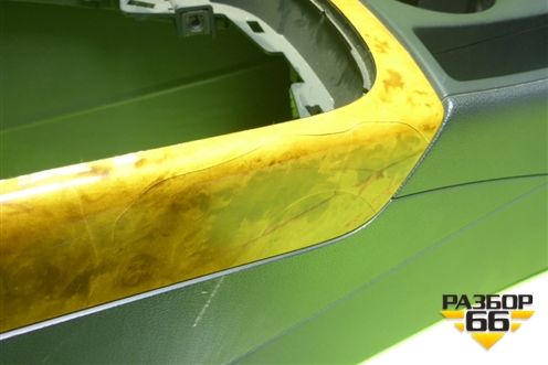 Подлокотник (8K0854981) для Audi A4 (В8) с 2007-2015г (А4)