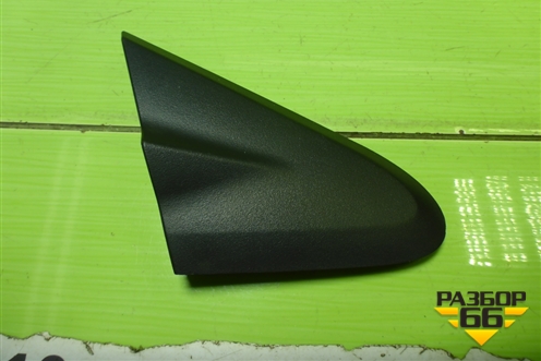 Накладка переднего крыла правого уголок (95461590) для Chevrolet Aveo (Т300) с 2011г (Авео Т300)