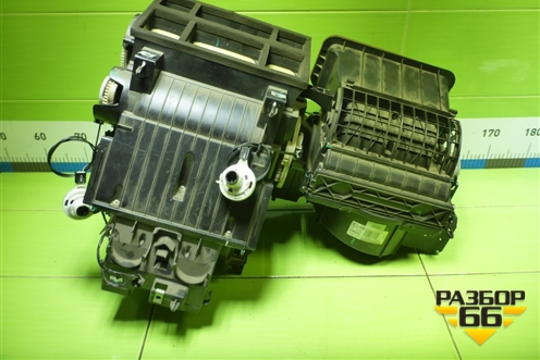 Корпус отопителя (в сборе с мотором) (95152962) для Chevrolet Aveo (Т300) с 2011г (Авео Т300)