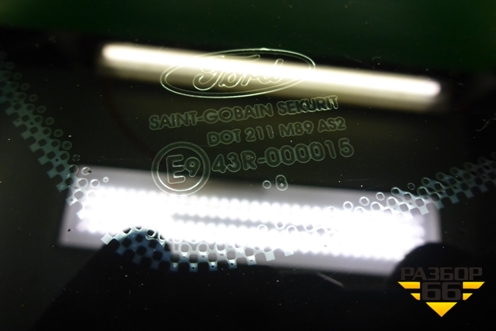 Стекло глухое левое (седан) для Ford Focus 2 с 2008-2011г (Фокус)