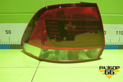 Фонарь задний левый (после 2015г) (6RU945095M) для Volkswagen Polo (седан) с 2010г (Поло)