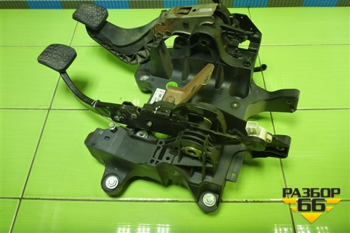 Педальный узел (95057540) для Chevrolet Aveo (Т300) с 2011г (Авео Т300)