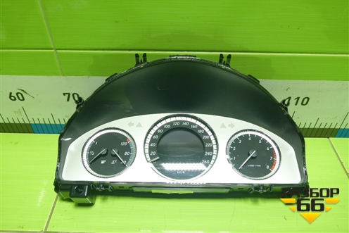 Щиток приборов (правый руль) (A2045409148) для Mercedes Benz C-Klass W204 с 2007-2014г (Ц)