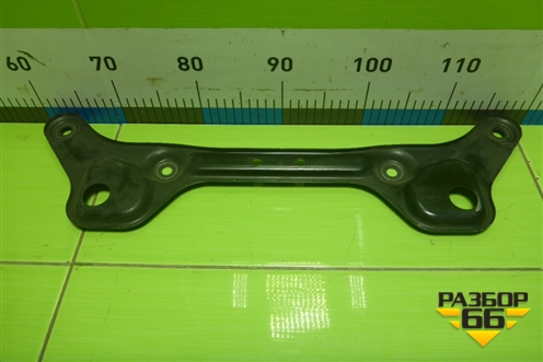 Кронштейн подрамника (2046280011) для Mercedes Benz E-Klass C207 (купе) с 2009г (Е Купе)