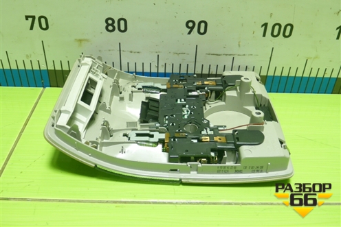Плафон салонный передний (8E0947565) для Audi A3 (8PA) 2003-2013г Sportback (А3)