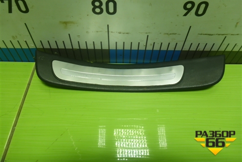 Накладка порога внутренняя заднего правого (в проём) (8K0853375) для Audi A4 (В8) с 2007-2015г (А4)