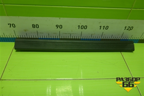 Накладка порога внутренняя переднего левого (A2046860136) для Mercedes Benz C-Klass W204 с 2007-2014г (Ц)