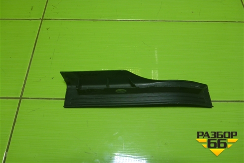 Накладка порога внутренняя заднего правого (A2046860236) для Mercedes Benz C-Klass W204 с 2007-2014г (Ц)