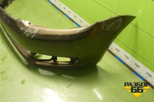 Бампер передний (1T0807221) для Volkswagen Touran с 2010-2016г (Тоуран)