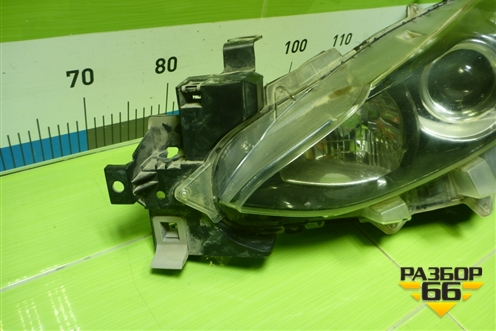 Фара левая (до 2016г галоген) (BHR151040) для Mazda Mazda 3 (BM) с 2013-2019г