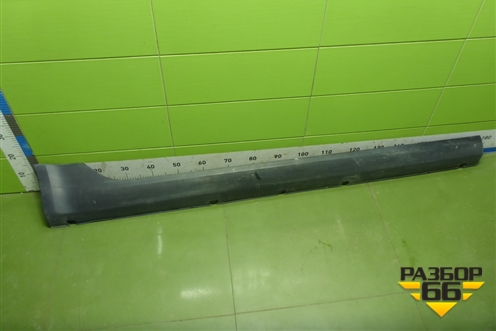 Накладка на порог наружная правая (8450031014) для VAZ Vesta/Веста с 2015г