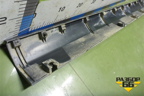 Накладка на порог наружная правая (8450031014) для VAZ Vesta/Веста с 2015г