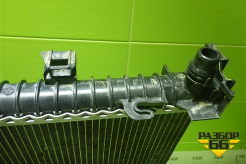 Радиатор охлаждения дополнительный (17118655757) для BMW X5 G05 с 2018г (Х5 Г05)