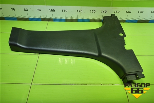 Обшивка стойки центральная нижняя правая (858462Y000) для Hyundai ix 35 с 2010г (Ай икс 35)