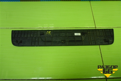 Накладка порога внутренняя переднего правого (в проём) (858832Y100) для Hyundai ix 35 с 2010г (Ай икс 35)