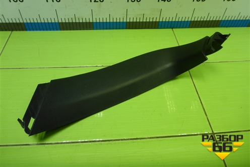 Обшивка двери багажника (правая) (817412Y000) для Hyundai ix 35 с 2010г (Ай икс 35)