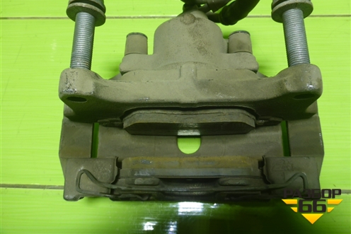 Суппорт передний правый для Volkswagen Passat (В7) с 2011-2014г (Пассат Б7)