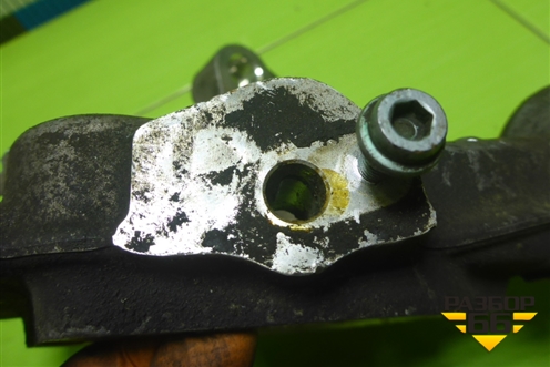 Кулак задний правый (8E0505434A) для Audi A6 (C6) с 2004-2011г (А6)