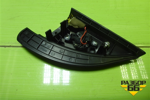 Накладка двери передней правой уголок (876602S000) для Hyundai ix 35 с 2010г (Ай икс 35)