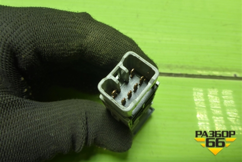 Кнопка (контроля спуска) для Hyundai ix 35 с 2010г (Ай икс 35)