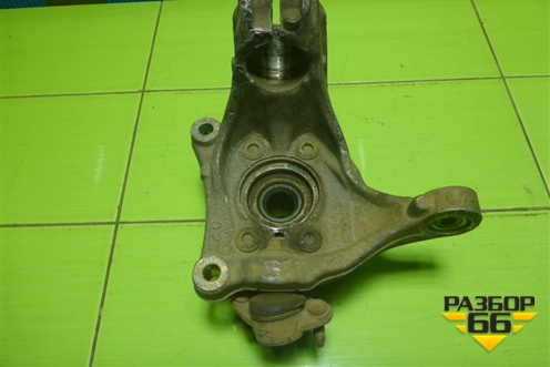 Кулак поворотный передний правый (3C0407258G) для Volkswagen Passat (B6) с 2005-2010г (Пассат Б6)