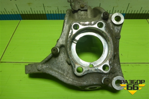 Кулак поворотный передний правый (3C0407258G) для Volkswagen Passat-CC с 2008г (Пассат ЦЦ)