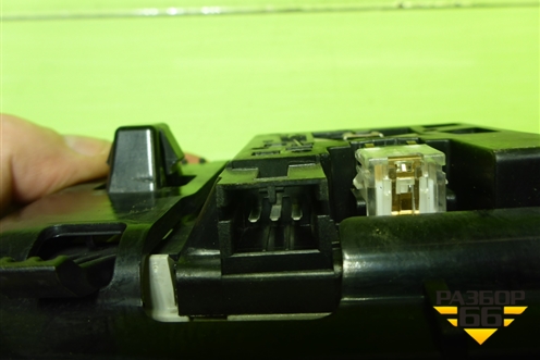 Плафон салонный центральный для Hyundai ix 35 с 2010г (Ай икс 35)