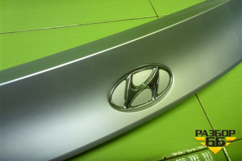 Накладка двери багажника (873712S000) для Hyundai ix 35 с 2010г (Ай икс 35)