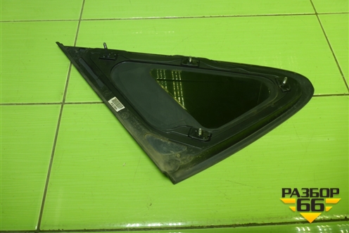 Стекло глухое правое (878202S000) для Hyundai ix 35 с 2010г (Ай икс 35)