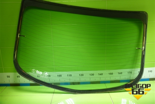 Стекло заднее (седан) для Renault Megane 2 с 2002-2009г (Меган)