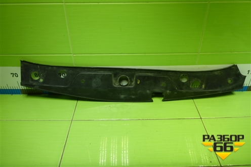 Накладка декоративная на переднюю панель (8200116717) для Renault Megane 2 с 2002-2009г (Меган)