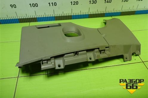 Накладка на торпедо (левая под рулём) для Renault Megane 2 с 2002-2009г (Меган)