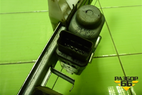 Стеклоподъёмник электрический задний левый для Renault Megane 2 с 2002-2009г (Меган)