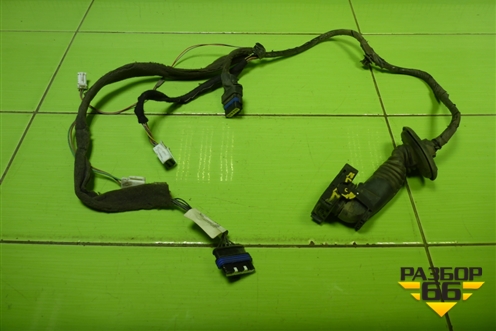 Проводка двери задней левой (8200217370) для Renault Megane 2 с 2002-2009г (Меган)
